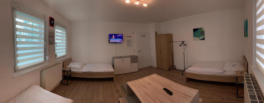 Ab Moehringen Messe Zimmer สตุตการ์ต ภายนอก รูปภาพ
